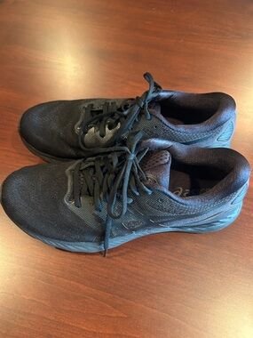 Asics Black Men's Athletic Running Sneakers - Size 11